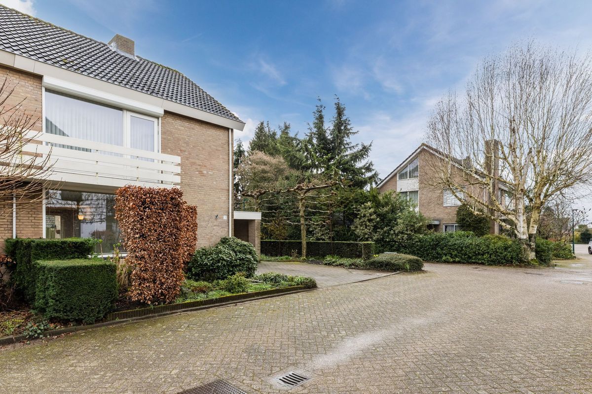 Beverdonk 3 Photo Blur 32