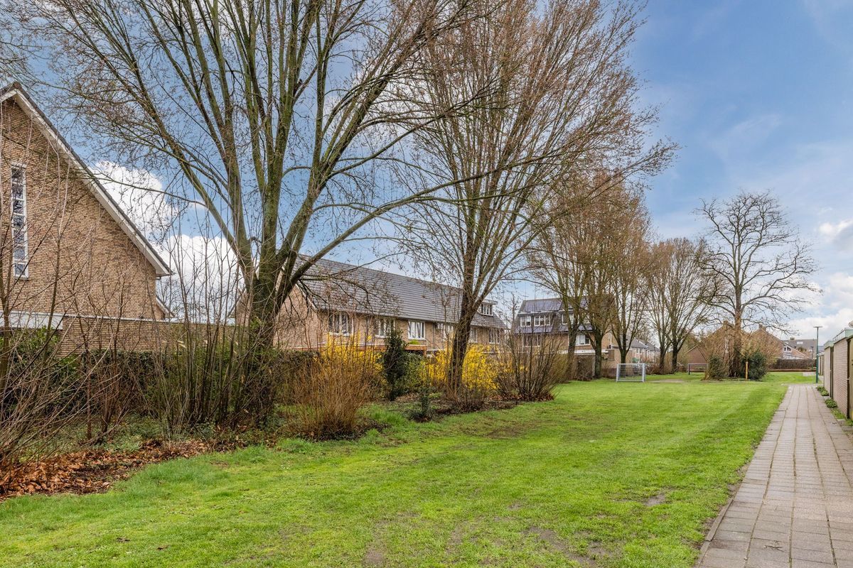 Beverdonk 3 Photo Blur 28