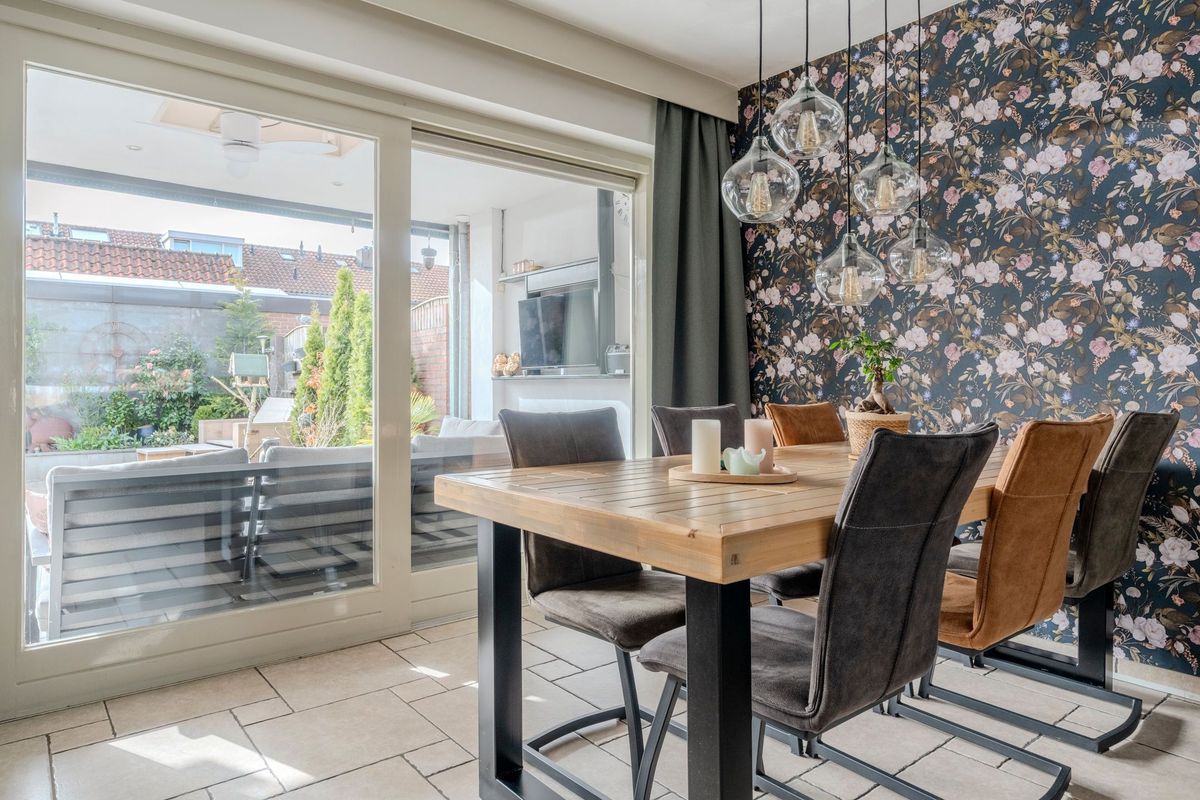 Wede 7 Photo Blur 14