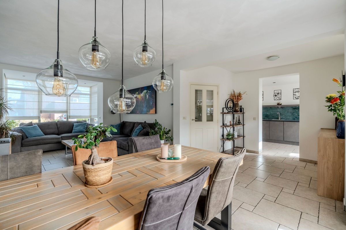 Wede 7 Photo Blur 16