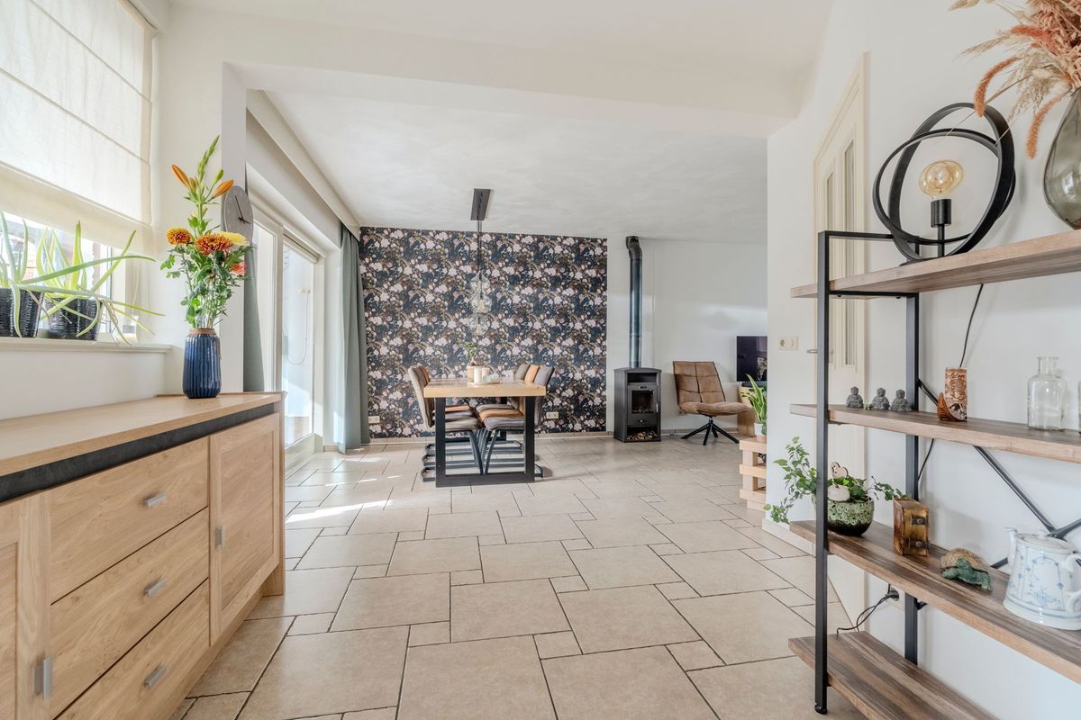 Wede 7 Photo Blur 19