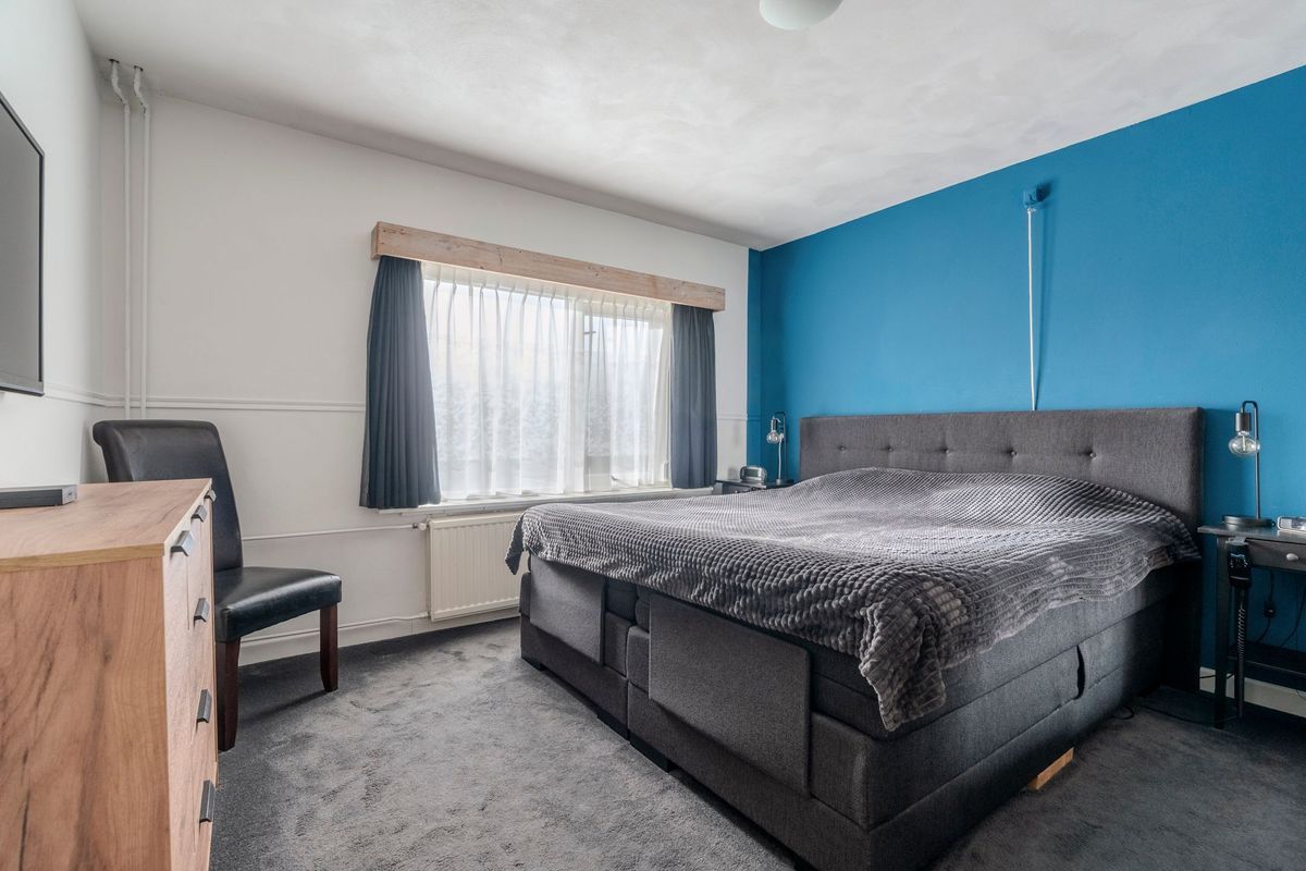 Wede 7 Photo Blur 26