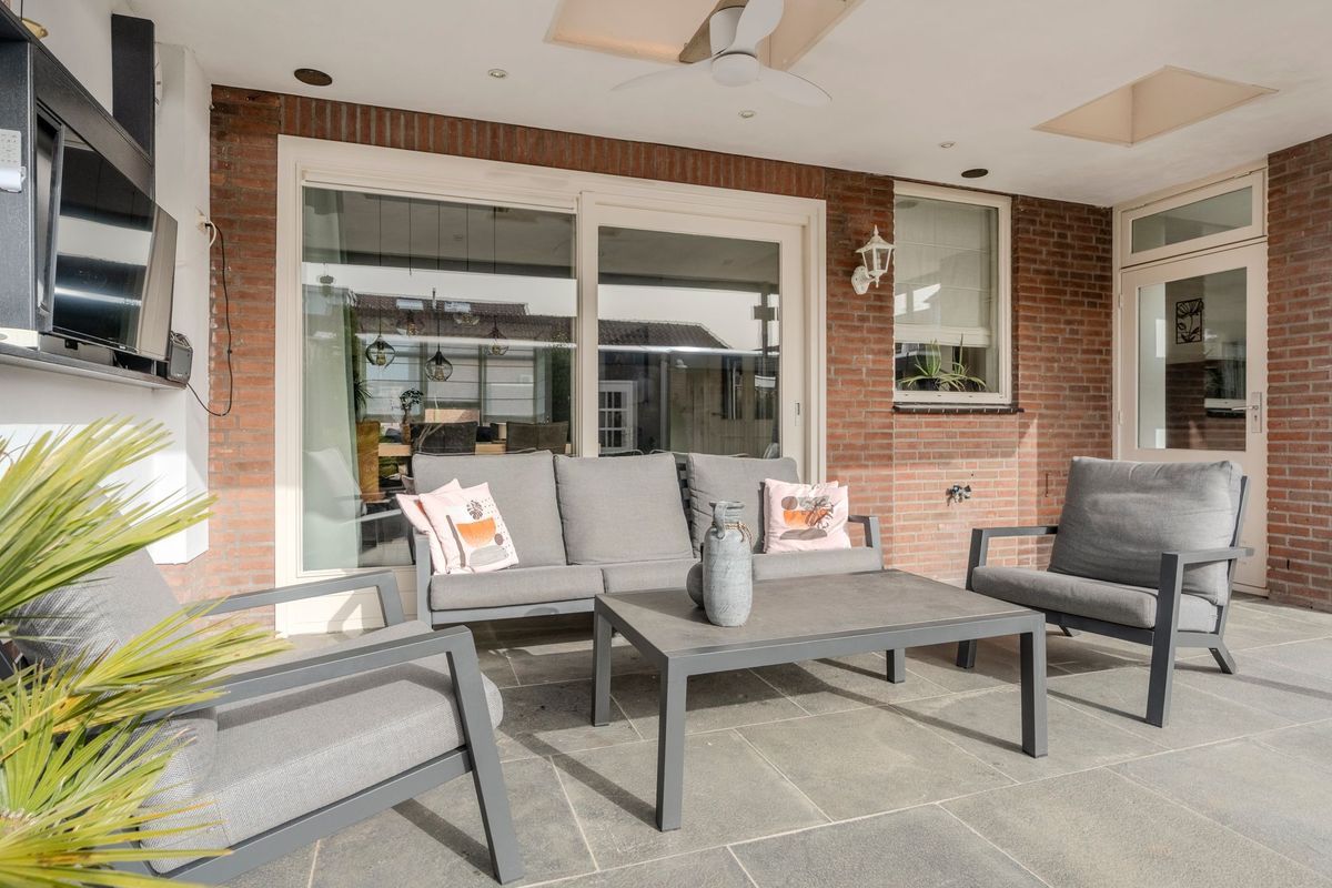 Wede 7 Photo Blur 40