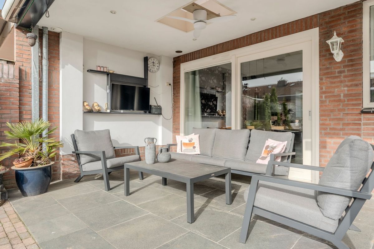 Wede 7 Photo Blur 41