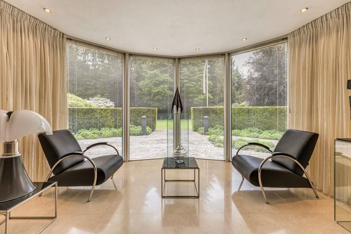 Haagdoorn 11 Photo Blur 2