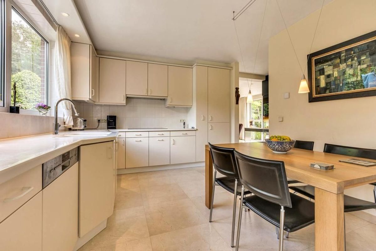 Haagdoorn 11 Photo Blur 15