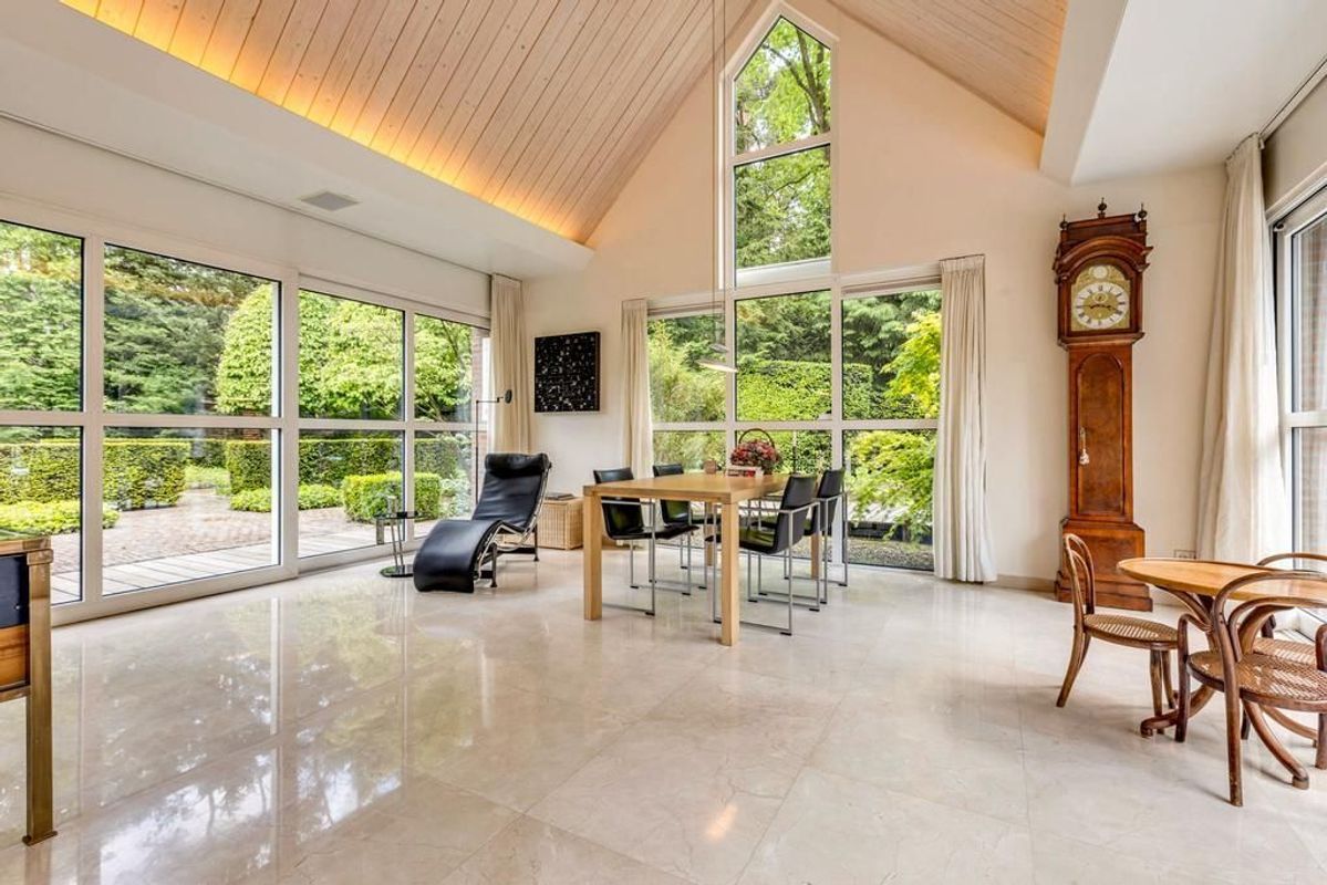 Haagdoorn 11 Photo Blur 3