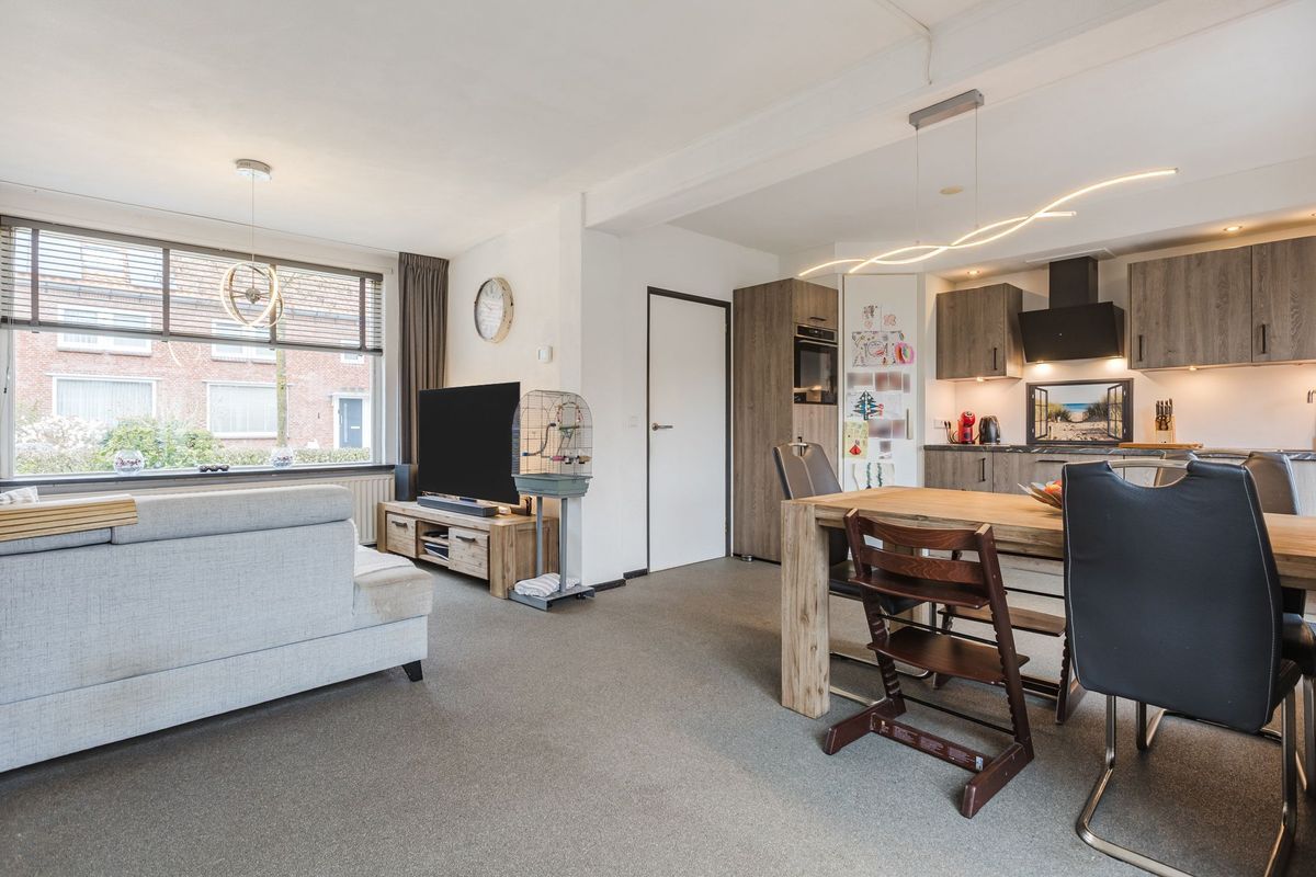 Burgemeester Philipsenstraat 16 Photo Blur 1