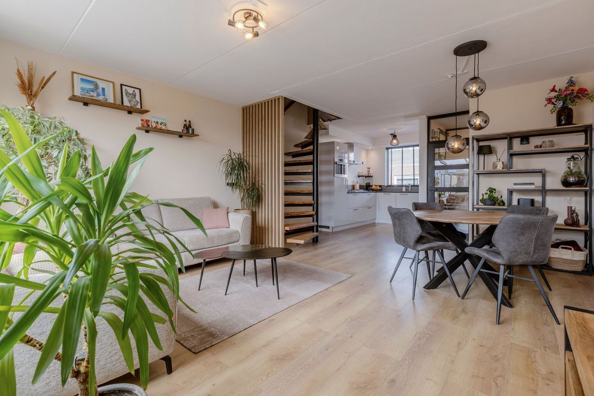 Veliusstraat 7 Photo Blur 4