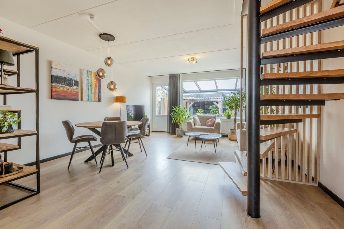 Veliusstraat 7 Photo Blur 8