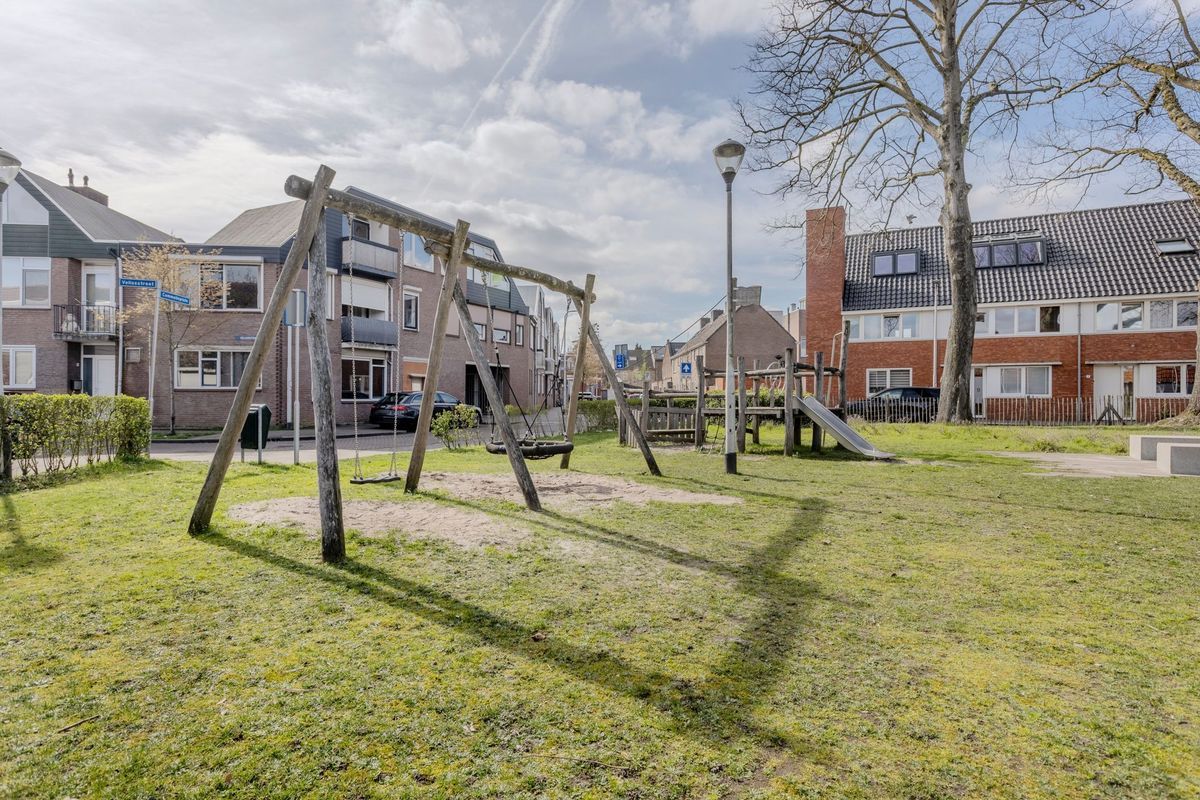 Veliusstraat 7 Photo Blur 49