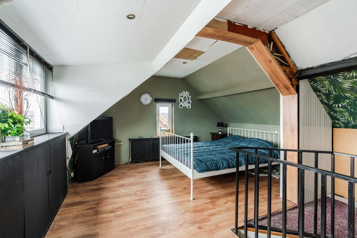 Hulst 13 Photo Blur 27