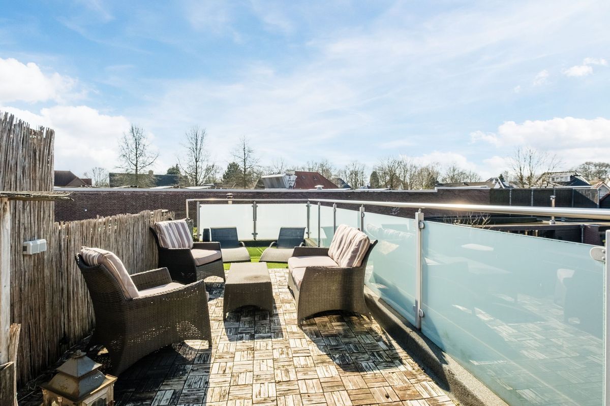 Hulst 13 Photo Blur 30