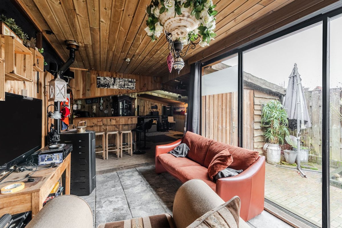 Hulst 13 Photo Blur 34