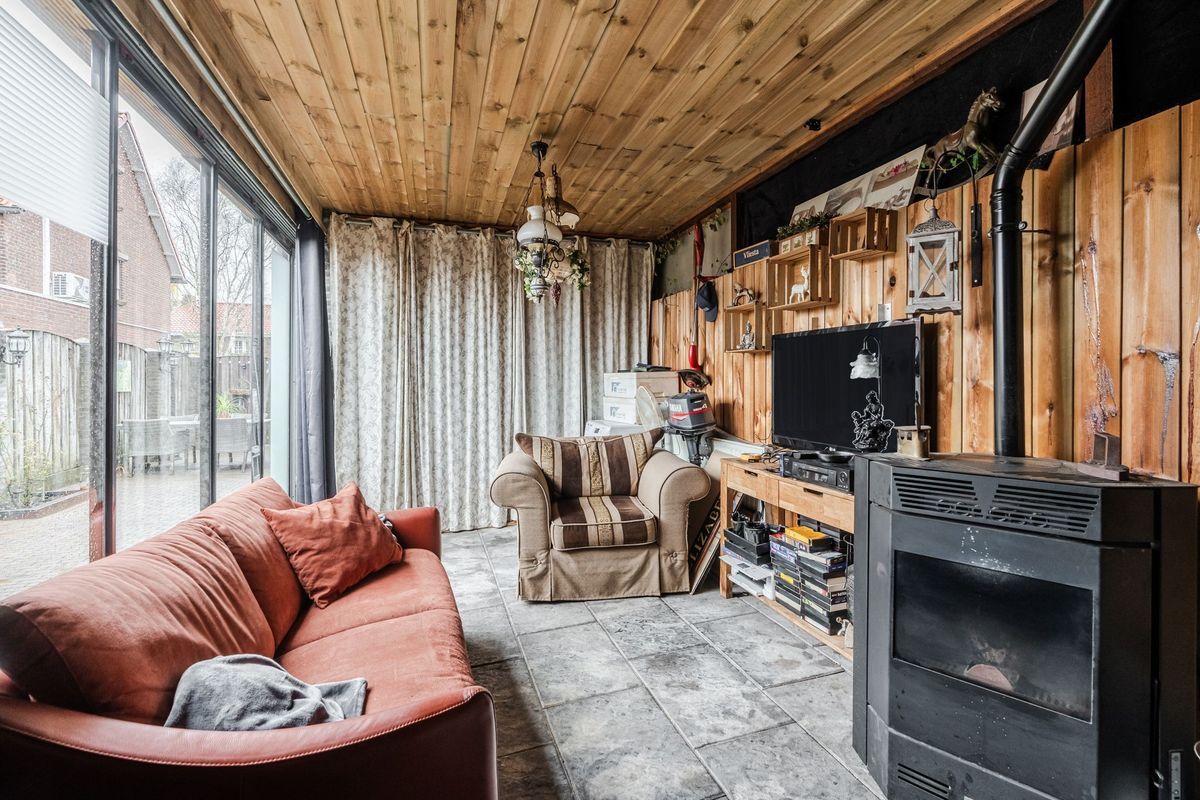 Hulst 13 Photo Blur 32