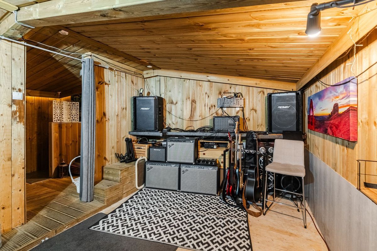 Hulst 13 Photo Blur 37