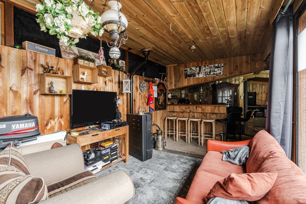 Hulst 13 Photo Blur 35