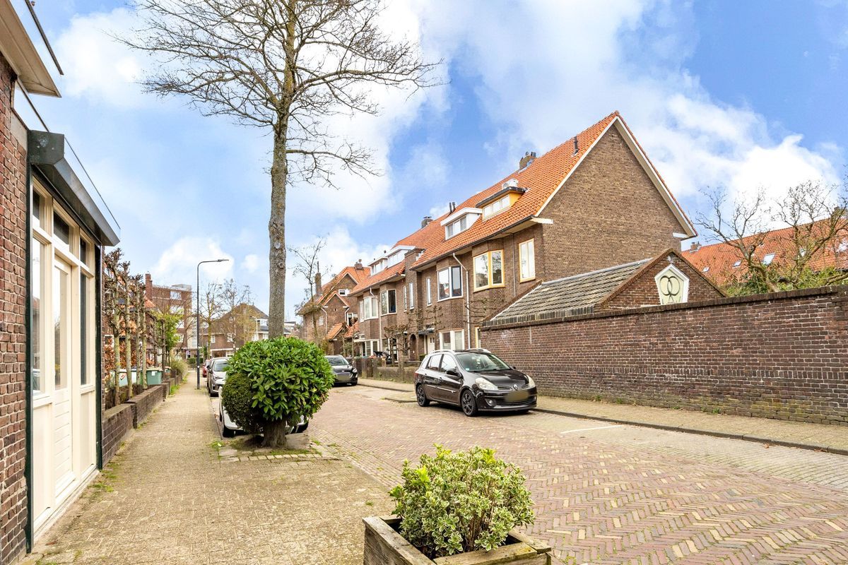 Merelstraat 32 Photo Blur 38