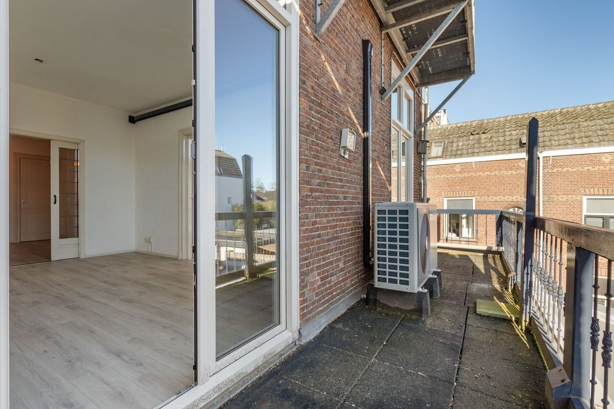 Ginnekenweg 129 - A Photo Blur 15