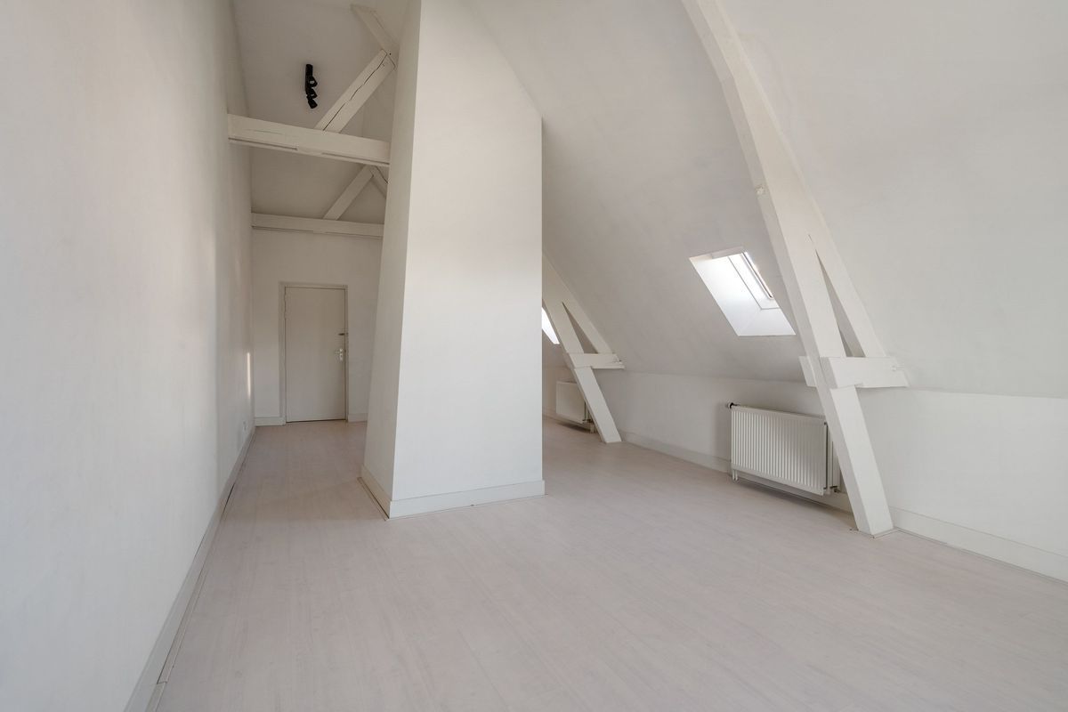 Ginnekenweg 129 - B Photo Blur 2