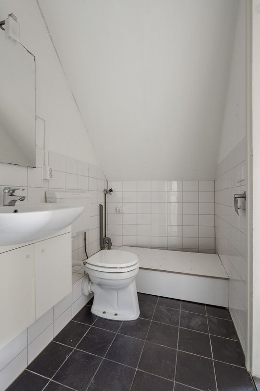 Ginnekenweg 129 - B Photo Blur 16