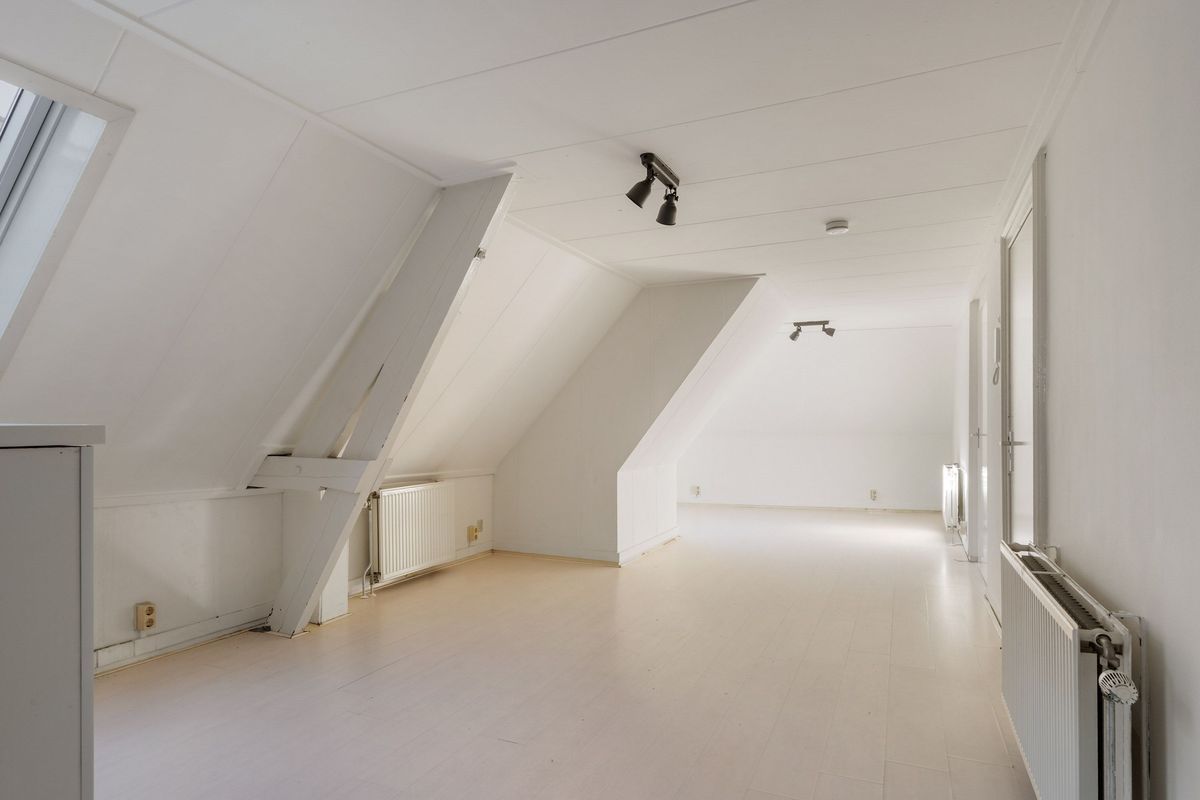 Ginnekenweg 129 - C Photo Blur 2