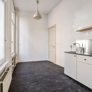 de Roy van Zuidewijnlaan 2 Photo 2