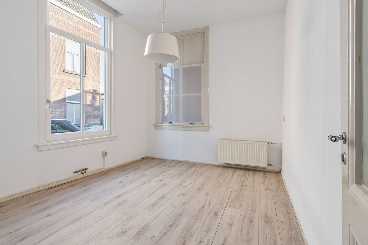 de Roy van Zuidewijnlaan 2 Photo Blur 11