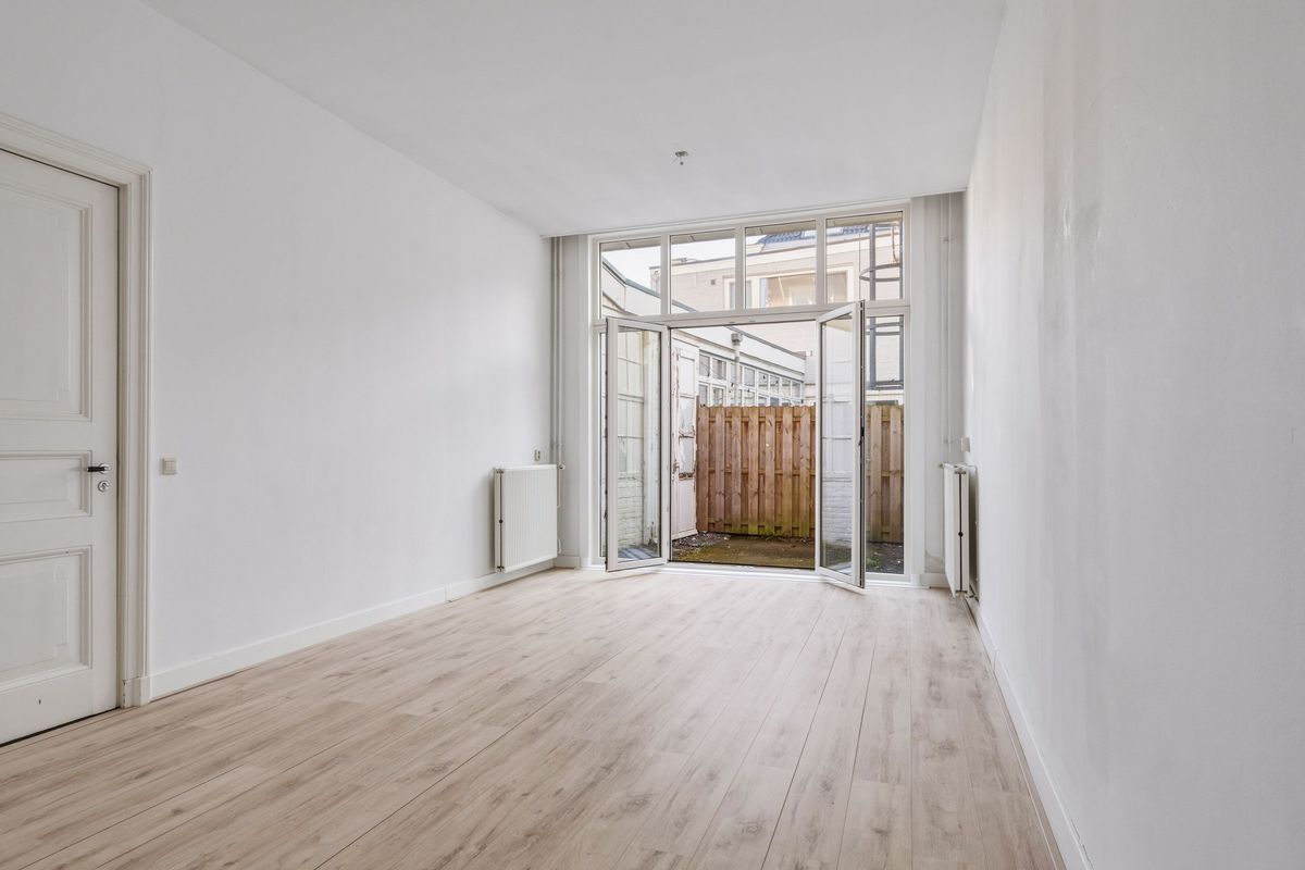 de Roy van Zuidewijnlaan 2 Photo Blur 16