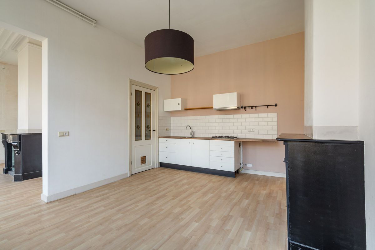 de Roy van Zuidewijnlaan 2 - A Photo Blur 16