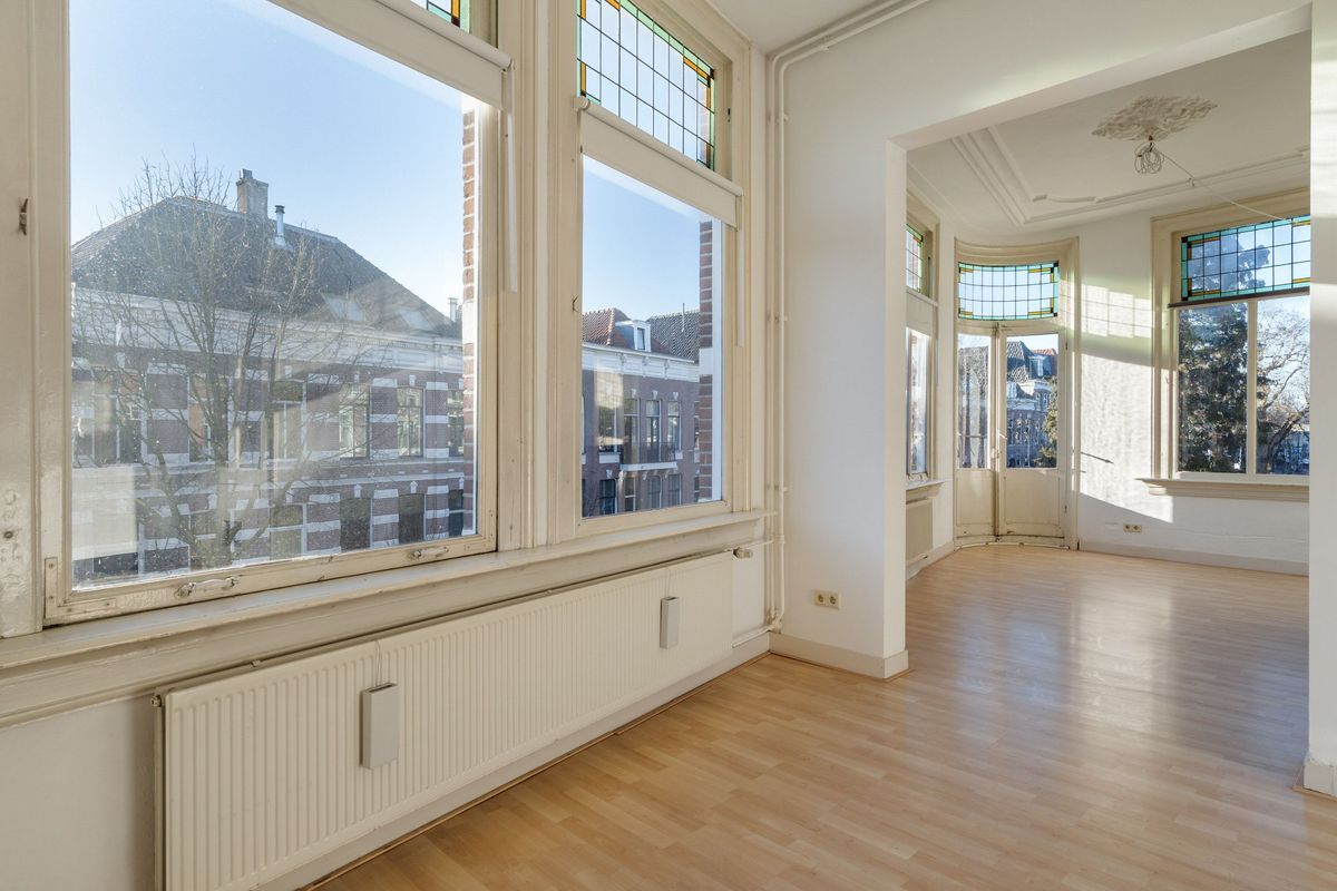 de Roy van Zuidewijnlaan 2 - A Photo Blur 13