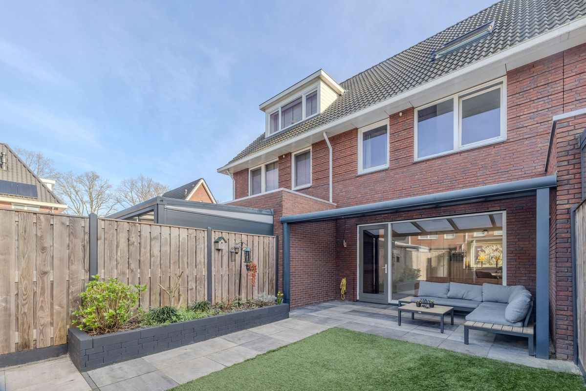 Belle van Zuylenstraat 37 Photo Blur 20