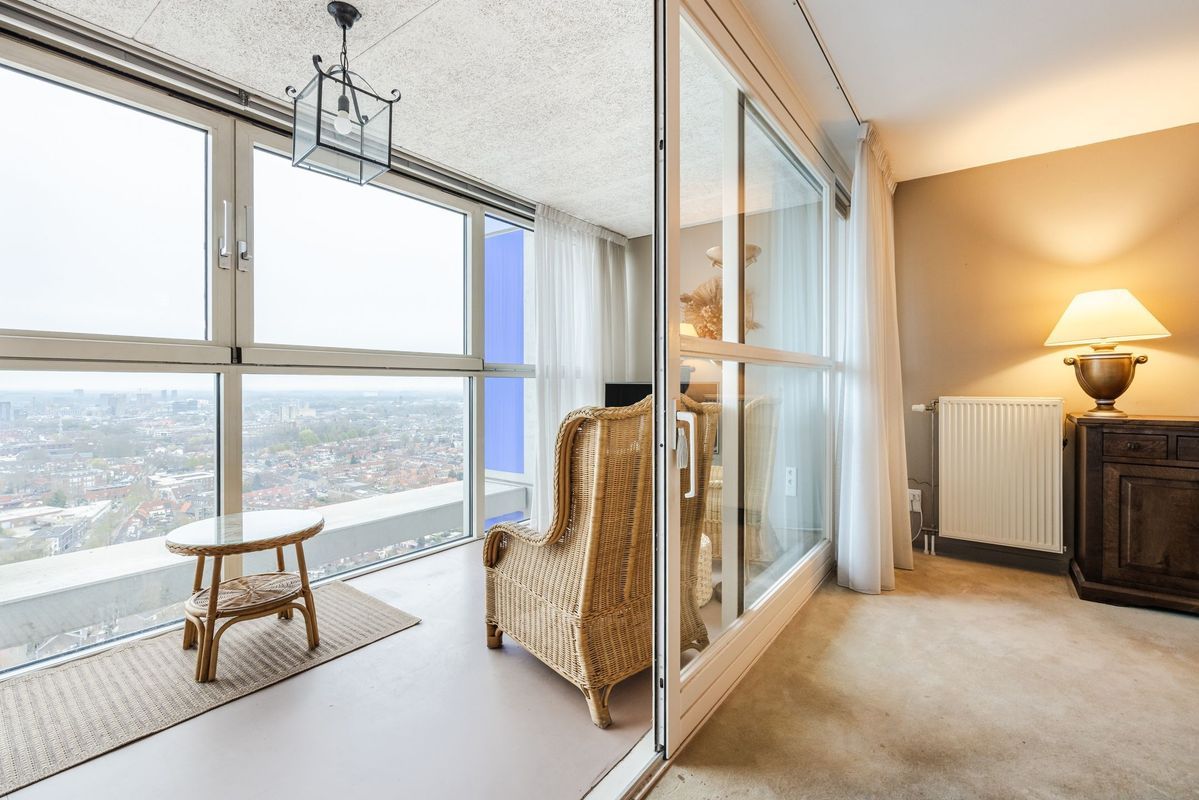 Westpoint 111 Photo Blur 12