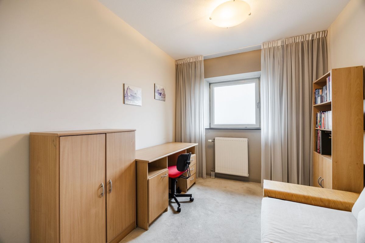 Westpoint 111 Photo Blur 25