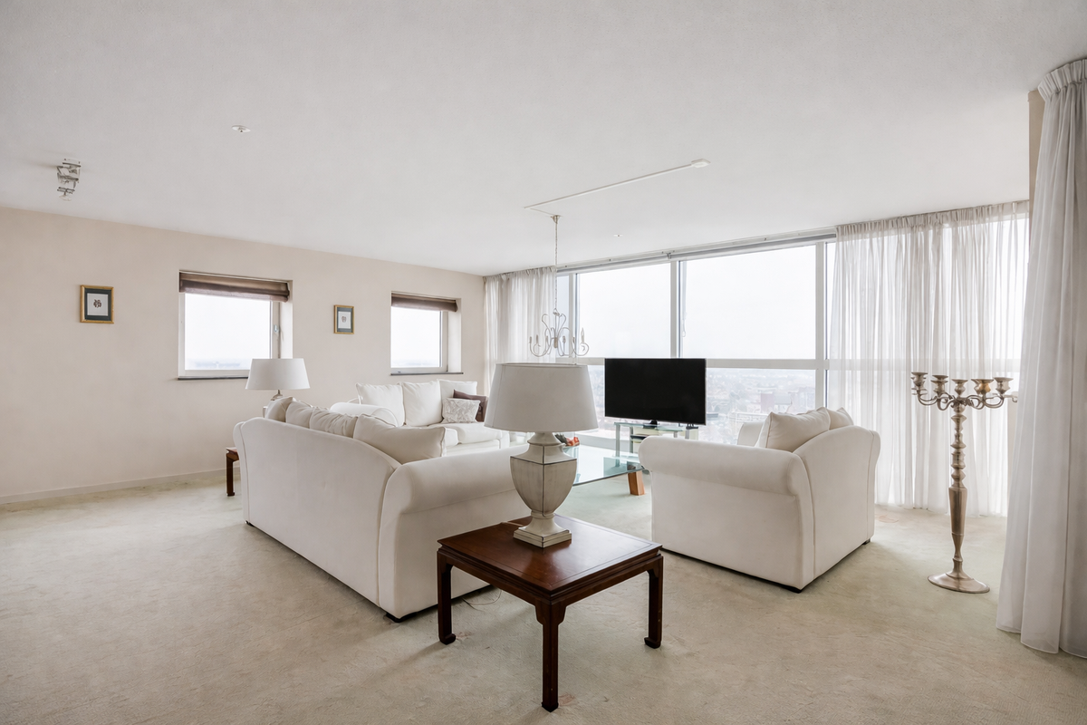 Westpoint 111 Photo Blur 3