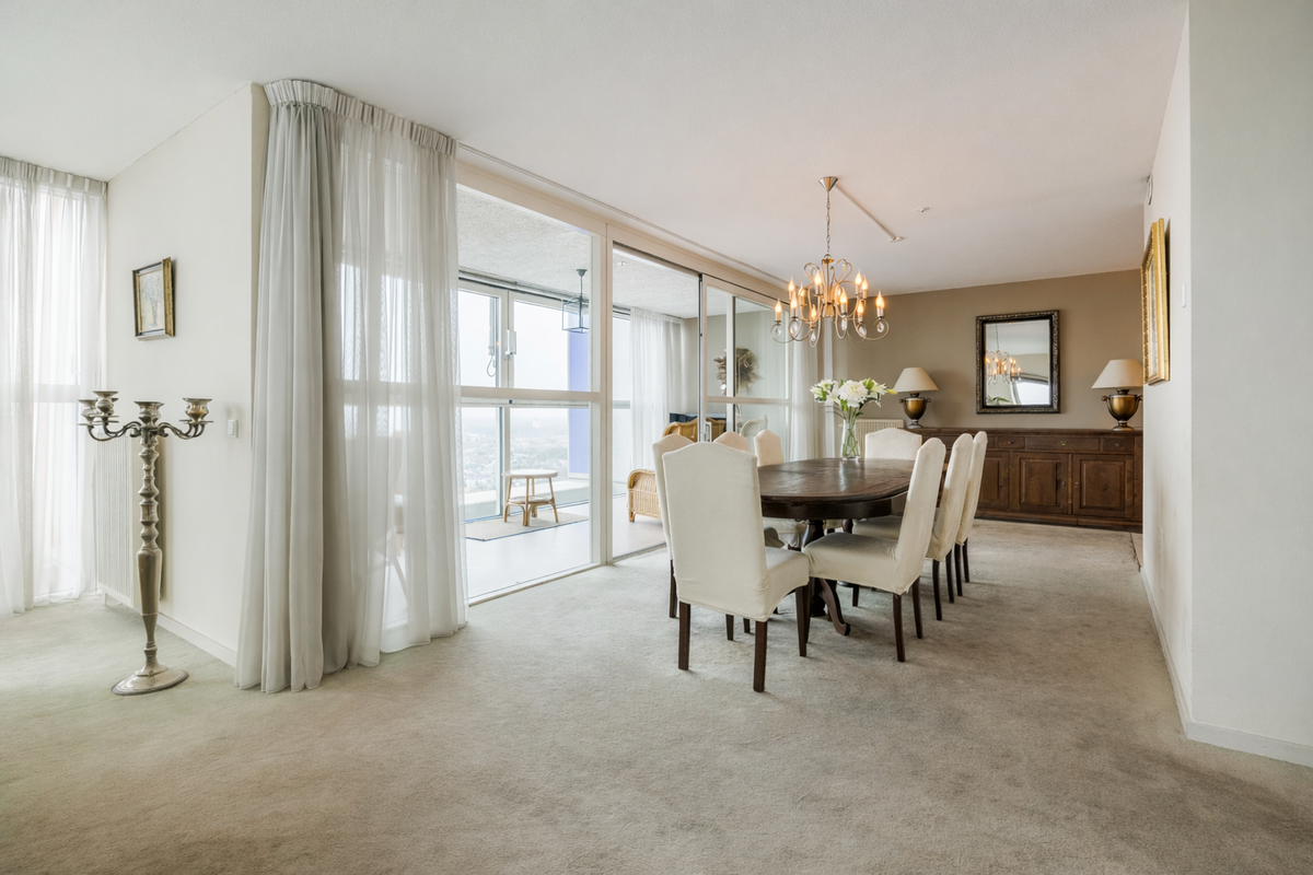 Westpoint 111 Photo Blur 7