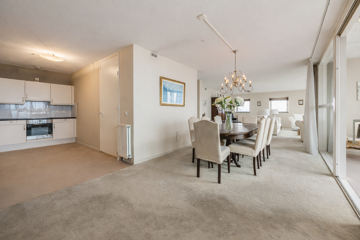 Westpoint 111 Photo Blur 8