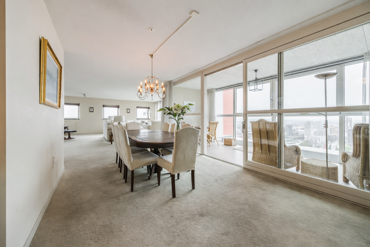 Westpoint 111 Photo Blur 9