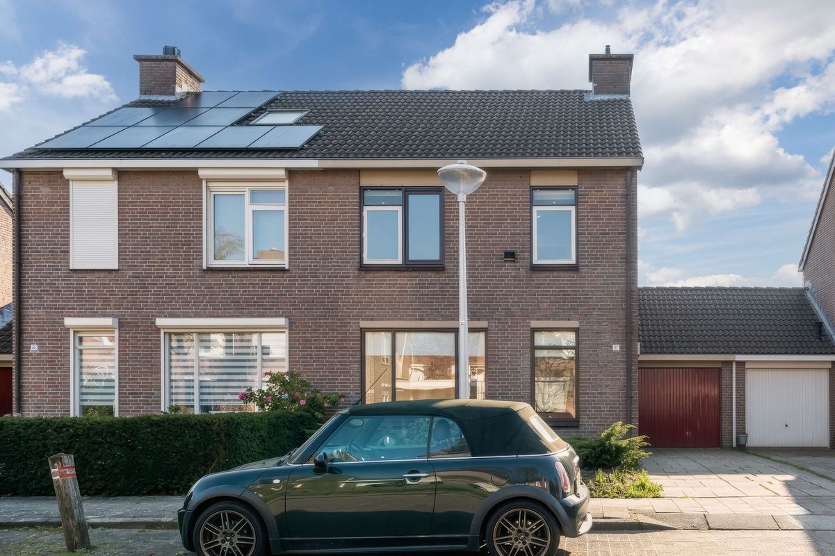 Mainelaan 84 Photo Blur 3