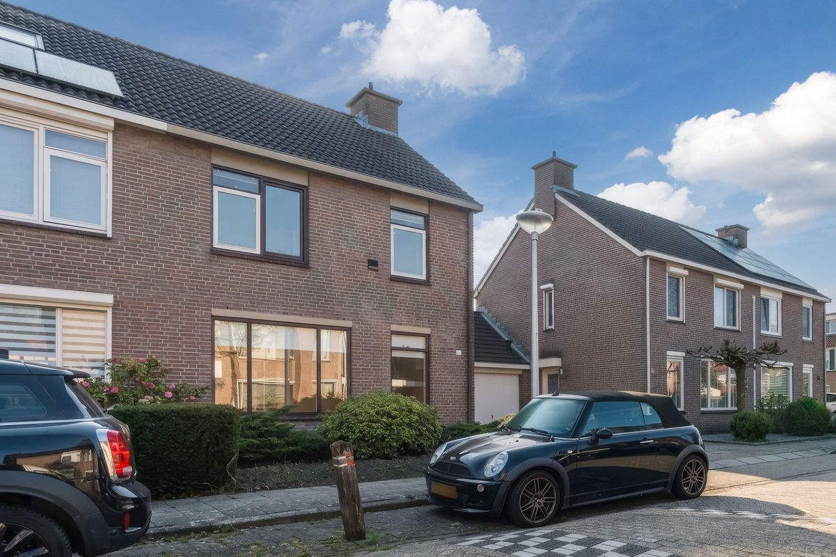 Mainelaan 84 Photo Blur 31