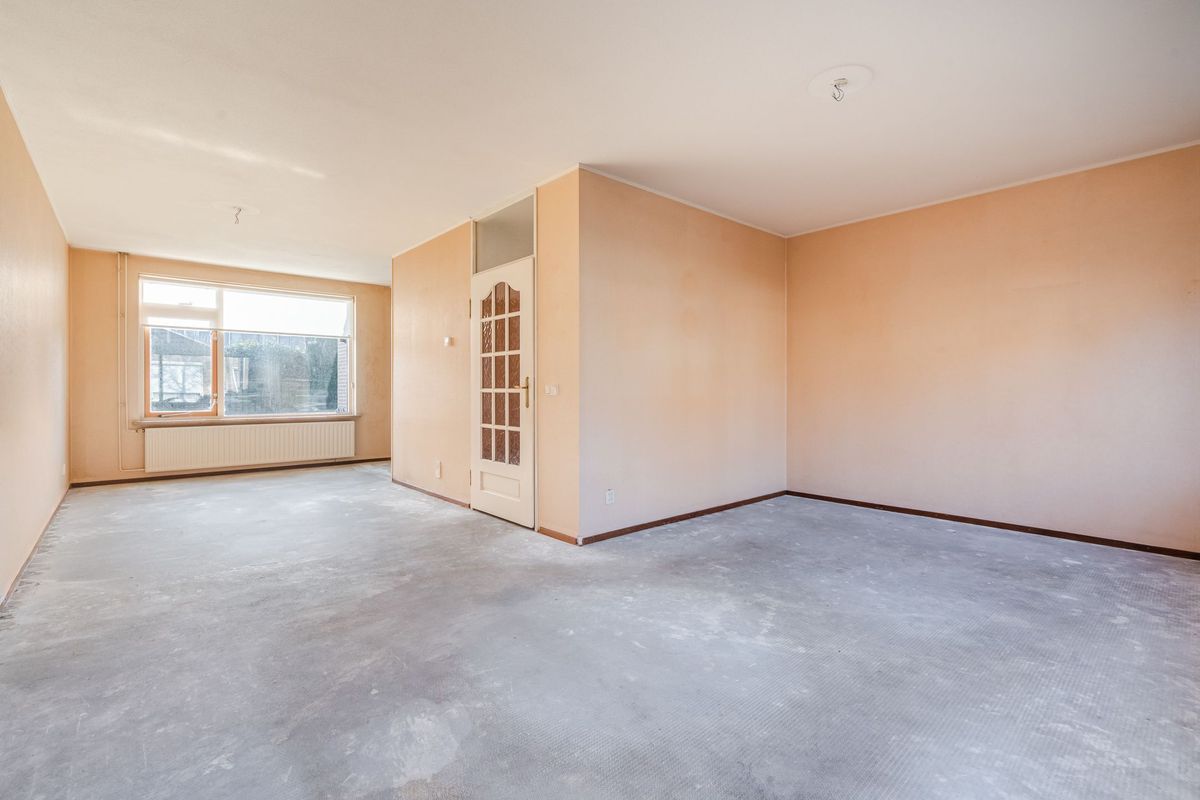 Mainelaan 84 Photo Blur 1