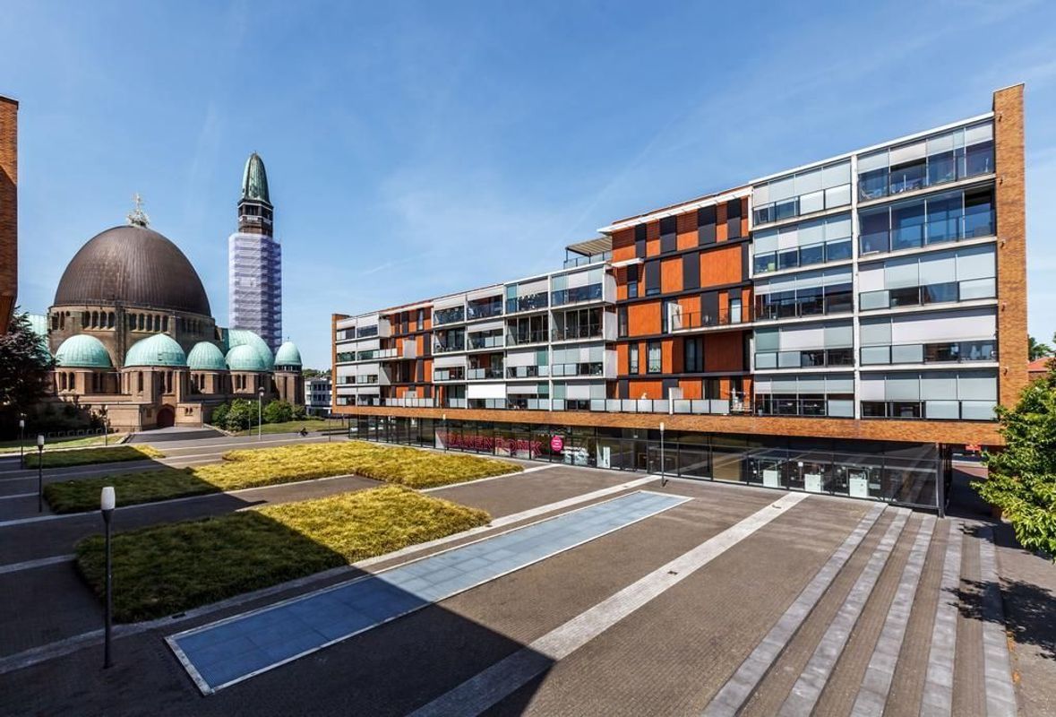 St. Jansplein Photo Blur 5