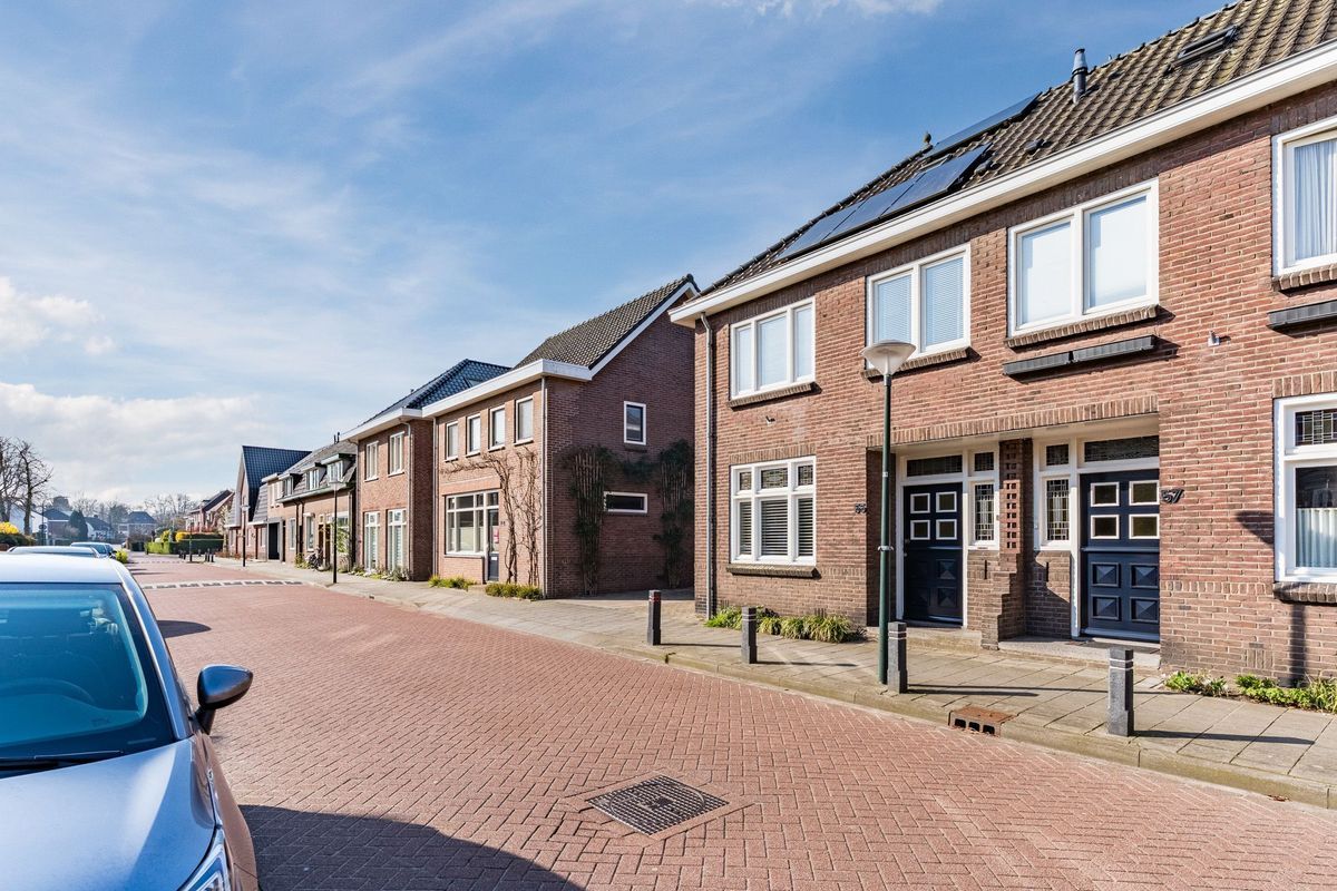 Hulst 55 Photo Blur 9