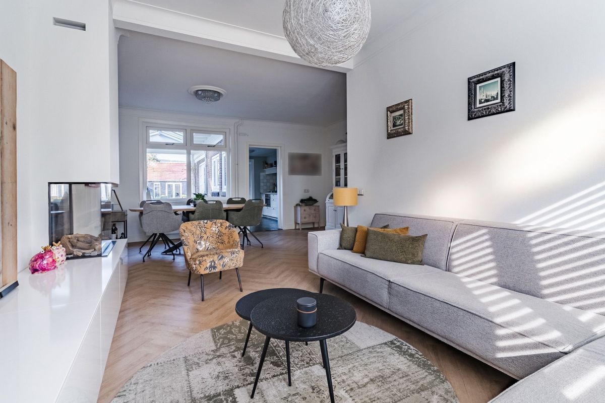 Hulst 55 Photo Blur 18