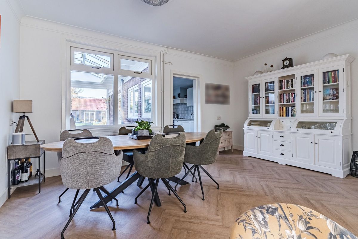 Hulst 55 Photo Blur 20