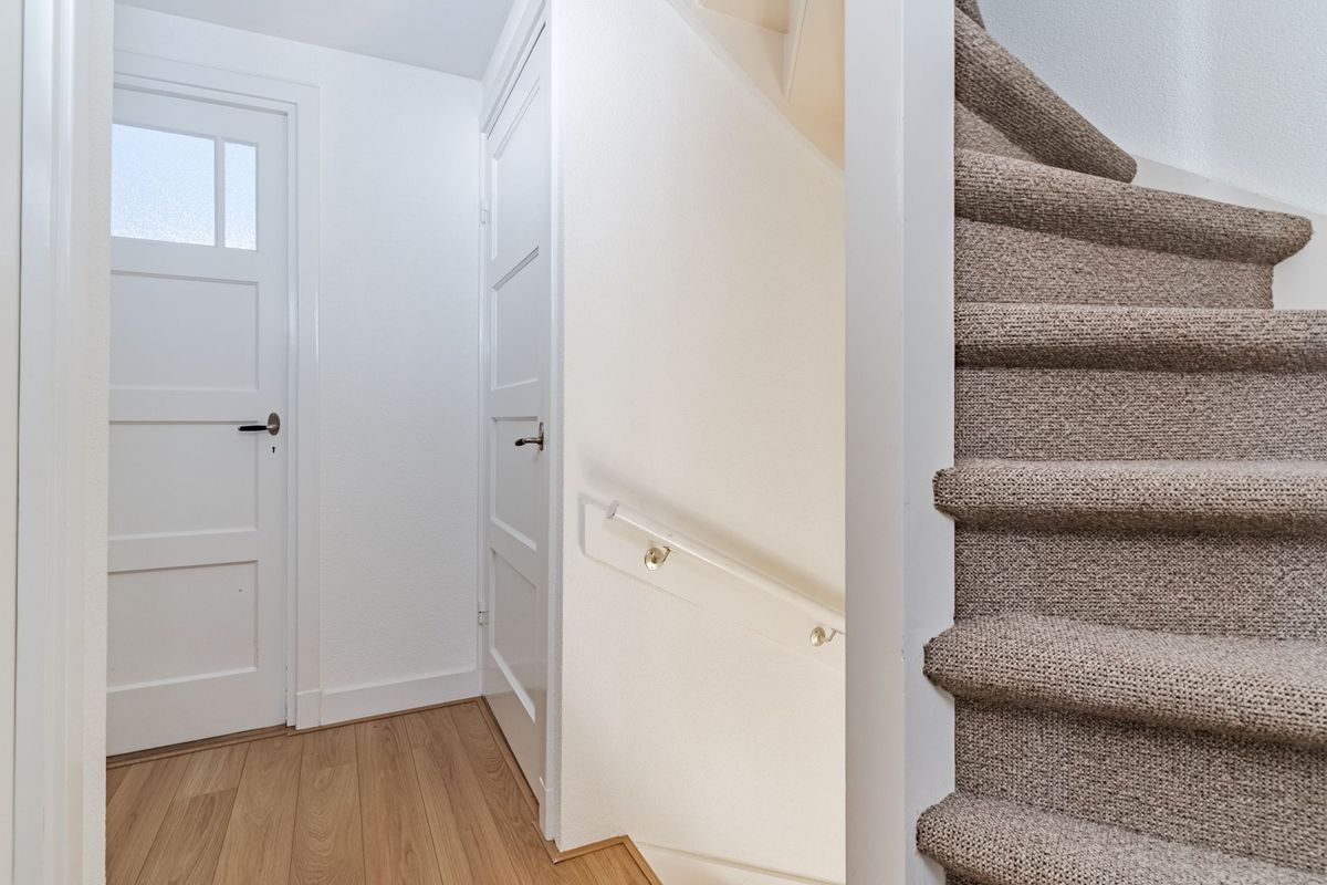 Hulst 55 Photo Blur 28