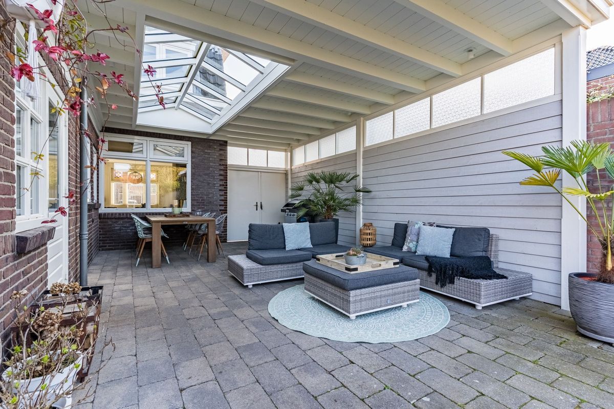 Hulst 55 Photo Blur 4