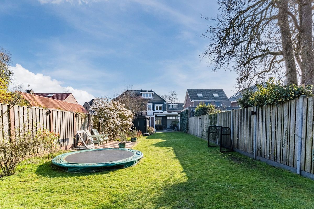 Hulst 55 Photo Blur 57