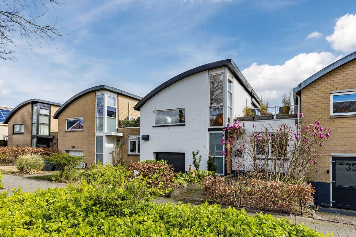 Marga Klompélaan 33 Photo Blur 42