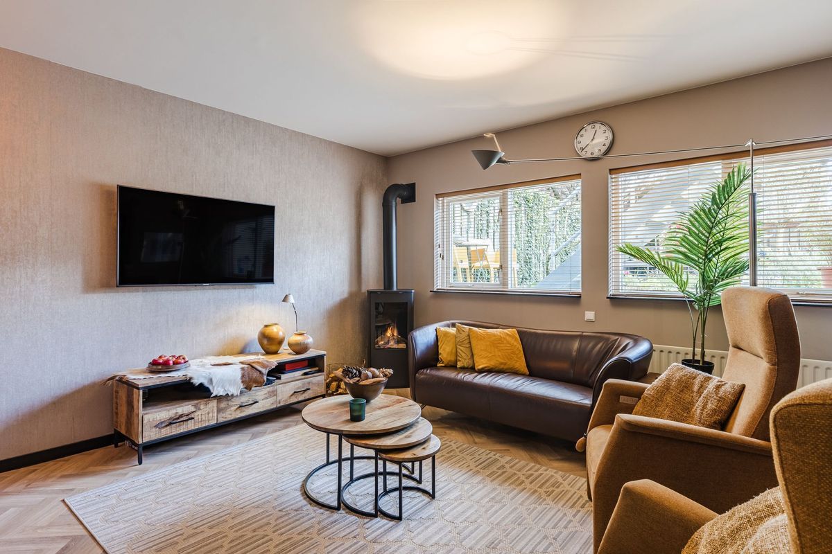 Marga Klompélaan 33 Photo Blur 3